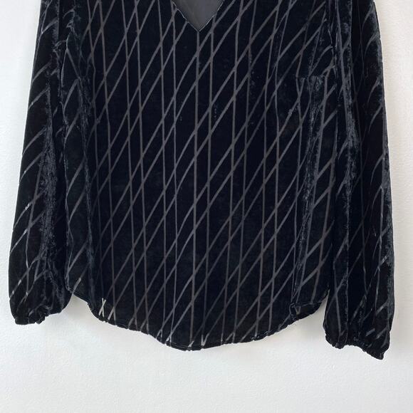 Ann Taylor Geo Velvet V-Neck Top Burnout Blouse‎ Office Whimsygoth Size Small - Picture 4 of 10